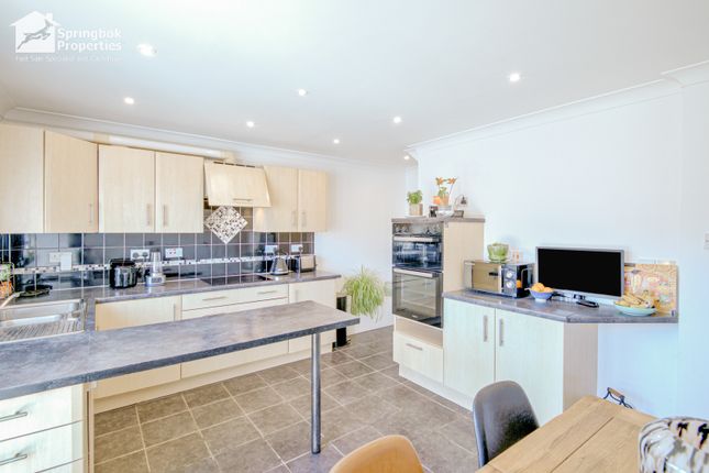 56, Madeira Road, Clacton-on-Sea photo 4