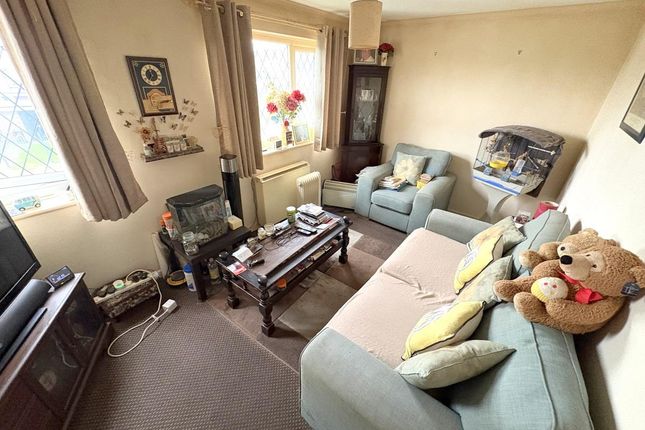 9, Churchside, Farnworth photo 2