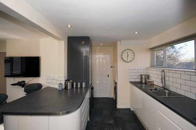 35, Parkview Road, Gloucestershire photo 4
