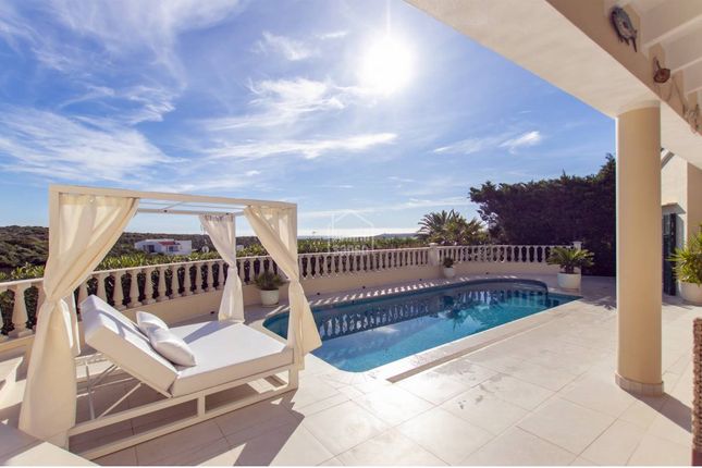 Villa for sale in Cala Llonga, Cala Llonga, Menorca, Spain