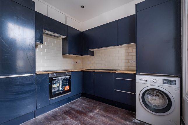 First Floor, 200, Fernhead Road, London photo 2