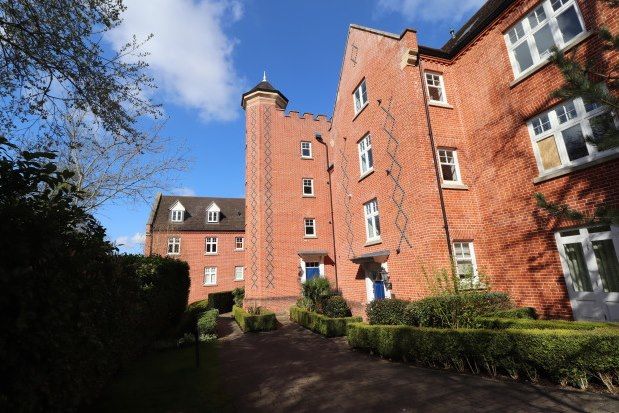 Thumbnail Flat to rent in Nightingale Court, Brentwood