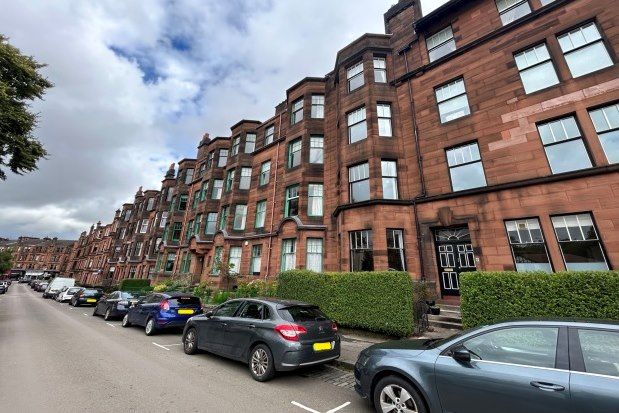 Thumbnail Flat to rent in North Gardner Street, Glasgow