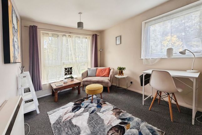 20 The Hawthorns, Comberton Road, Kidderminster photo 3