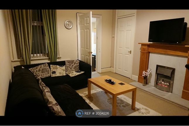 Flat to rent in Warton Terrace, Heaton NE6