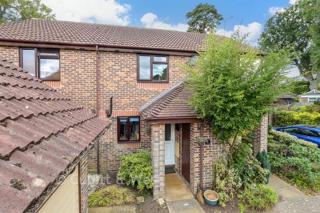 2-bed terraced on 6, Mount Rise, Redhill, £400,000