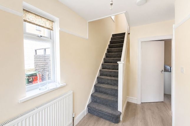 29, Whitelands Road, High Wycombe photo 4