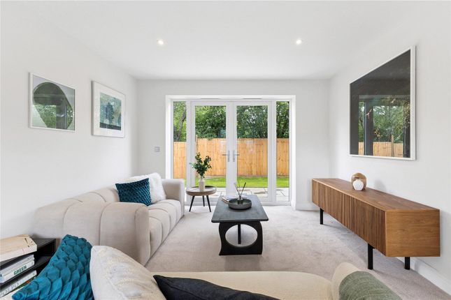 2, Trinity Place, Chilworth photo 2