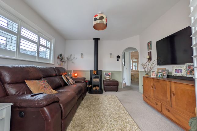 35, Landseer Avenue, Skegness photo 4