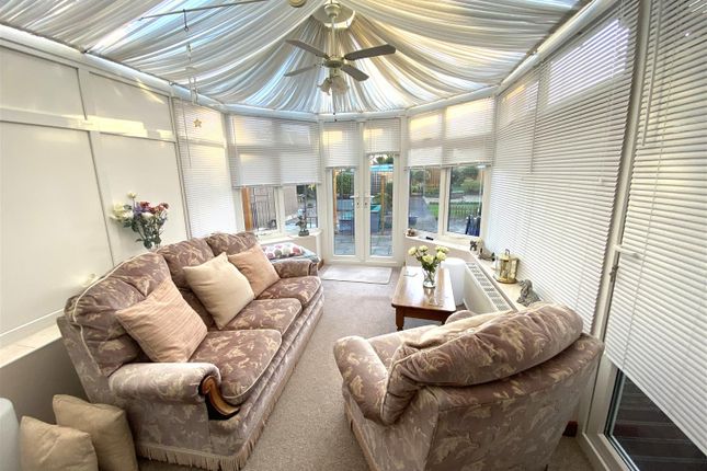 1, Linden Grove, Kidderminster photo 3