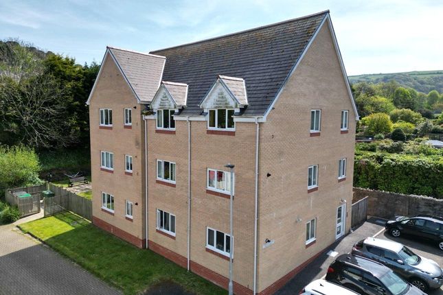 Thumbnail Flat for sale in Park Court, Ilfracombe