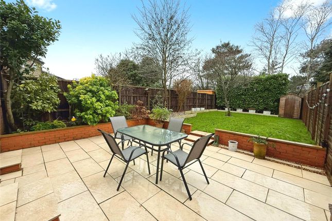 22, Wargrove Drive, Sandhurst photo 2