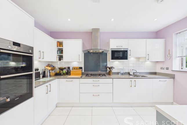 9 Mimosa Close, Epsom photo 4