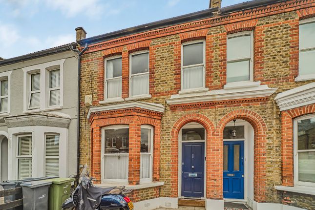 62, Thornbury Road, London photo 4