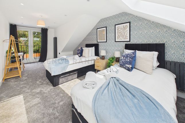129 Linden Avenue, Ruislip photo 3