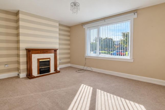 7, Wilkie Court, Cupar photo 2