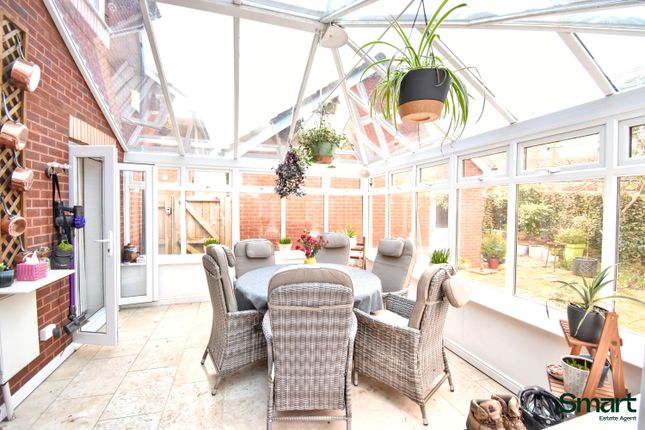 16, Liberty Way, Exeter photo 5