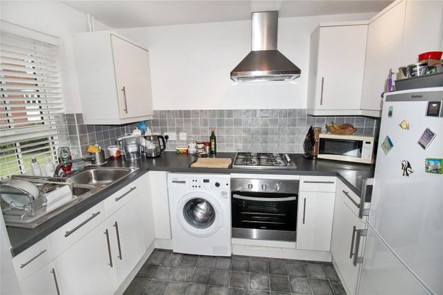 Flat 2, Symphony House, 2, Dyson Road, Wiltshire photo 4