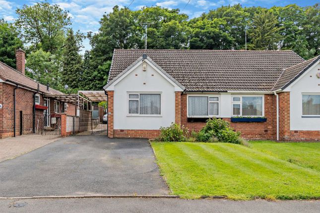 Thumbnail Bungalow for sale in Collingwood Avenue, Bilton, Rugby