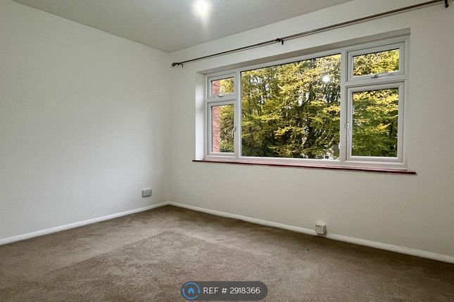 Bray Court, Plantation Road, Amersham photo 3