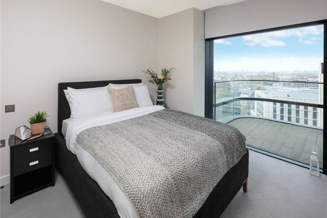 Flat for sale in Principal Tower, 2 Principal Place