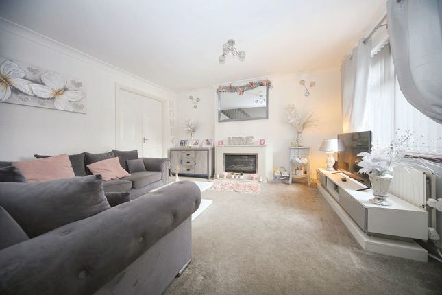 14 Bolney Street, Wigan photo 2