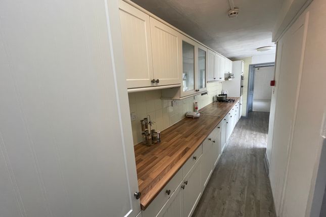 30, Camborne photo 4