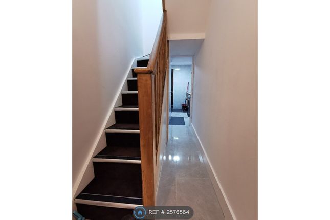 Hallway From Room To Kitchen.Garden