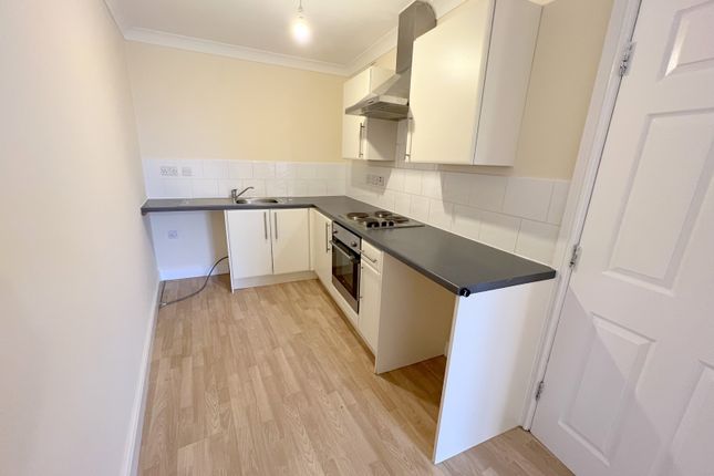 Flat to rent in Flat 1, 21 The Rock, Bury