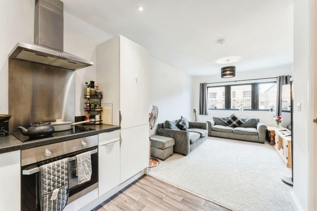 Flat for sale in Whitchurch Lane, Whitchurch, Bristol