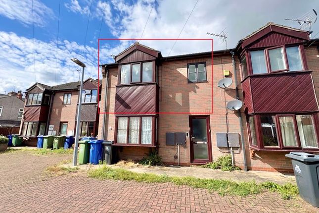 Thumbnail Flat to rent in Sidney Court, Cleethorpes