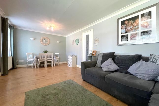 14 Cragside, Chester Le Street photo 3