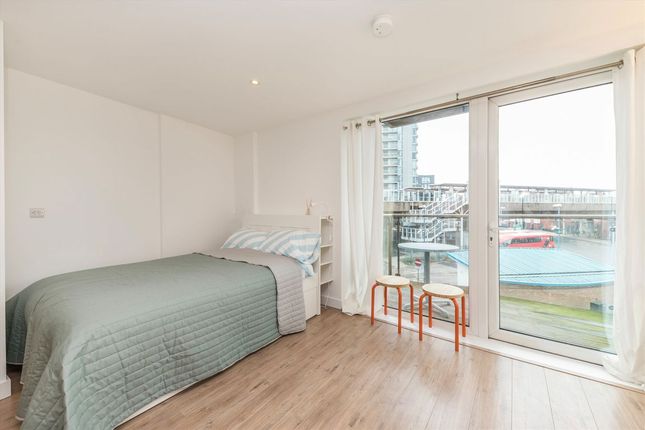 204 Hudson Building, 1, Deals Gateway, London photo 3