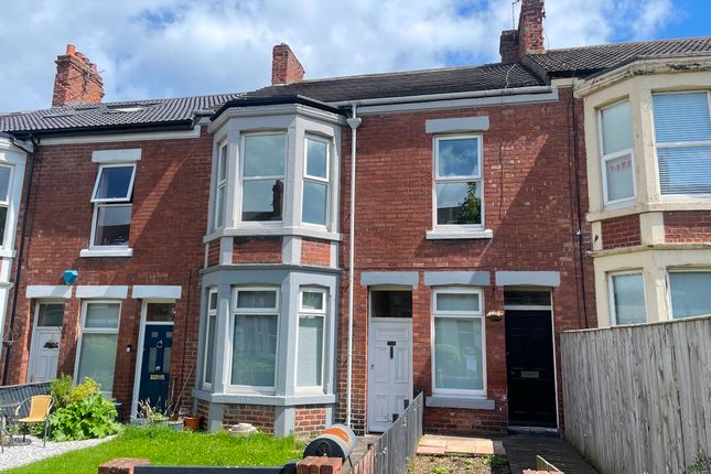 Flat to rent in Cambridge Avenue, Whitley Bay