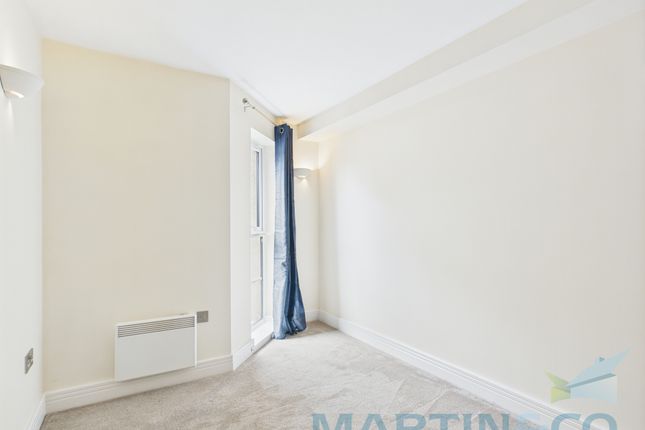 Cam01059G0-Pr0260-Still006