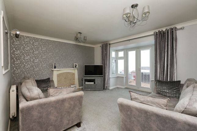 22, Empire Drive, Rotherham photo 3