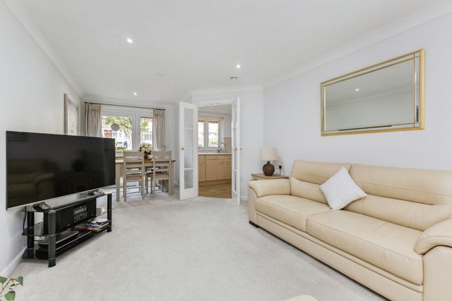 1, Cypress Court, 47, Fisher Street, Devon photo 2