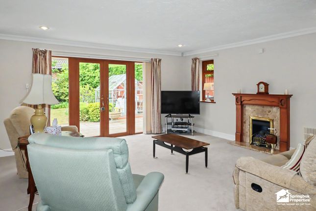 15, Sandhurst Drive, Wimborne photo 2