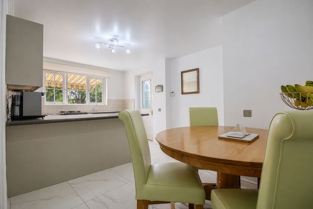20, Clos Nanteos, Cardiff photo 4