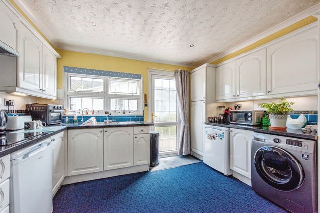 11, The Firs, Rushbrooke Lane, Bury St. Edmunds photo 4