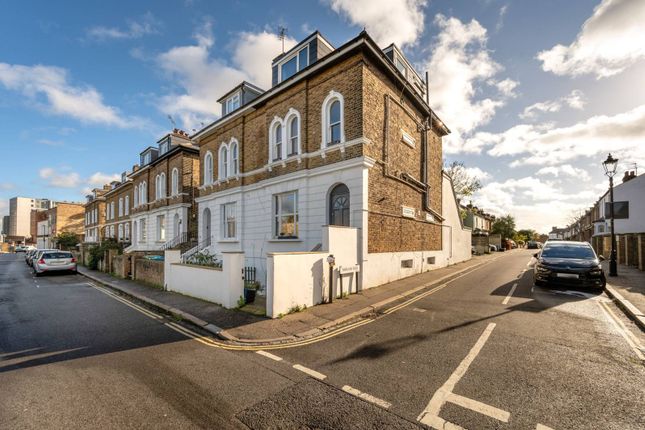 Thumbnail Flat for sale in Station Road, Twickenham