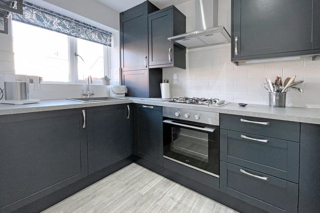 32, Coastview Close, Hartlepoool photo 4