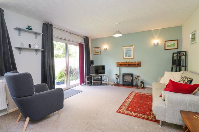 17, St. Davids Close, Odiham photo 3