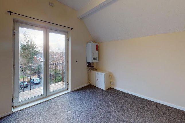 Flat to rent in 15 Gloucester Road, Manchester