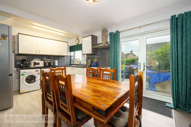 86, Longfield Avenue, Huddersfield photo 4