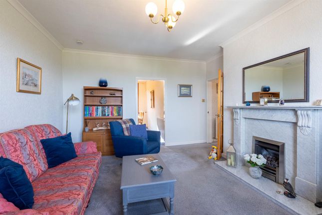 14, Woodriffe, Cupar photo 4