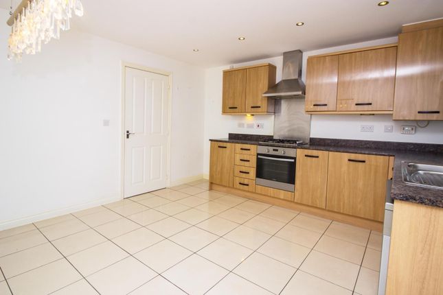55, Kirkland Close, Blackburn photo 4