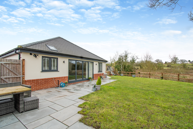 Thumbnail Bungalow for sale in Willow Woods Close, Coalville