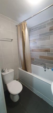 Bathroom .Jpg