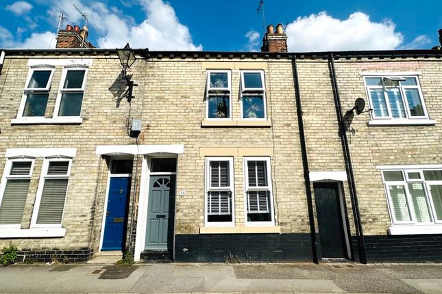 Thumbnail Terraced house for sale in Moss Street, York